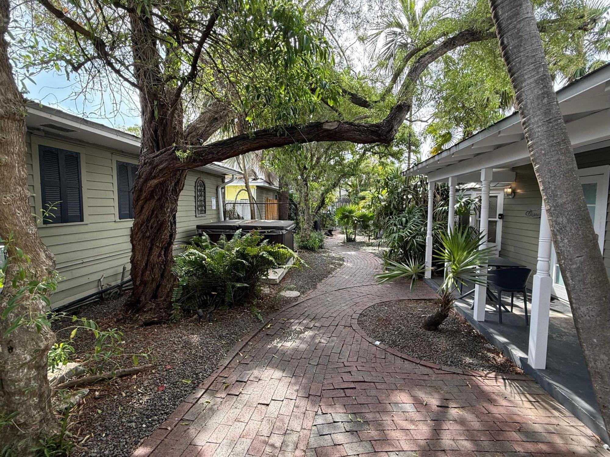 Seagull Suite - Southernmost Sanctuary Key West Buitenkant foto